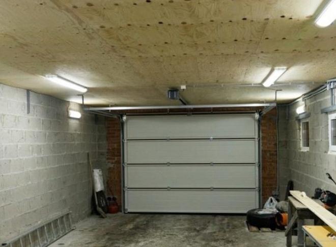 Własnoręczne wykonanie instalacji elektrycznej w garażu