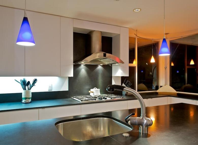 How to make a kitchen lighting - the location of lighting fixtures